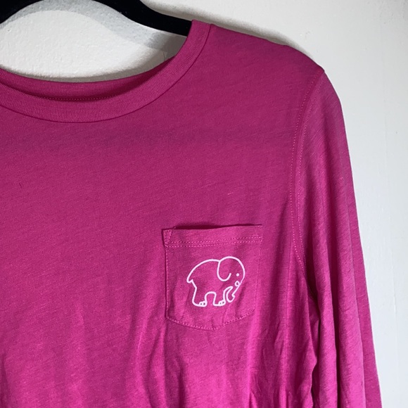 ivory ella Tops - 🪿NWT Ivory Ella Mulberry long sleeved tee!